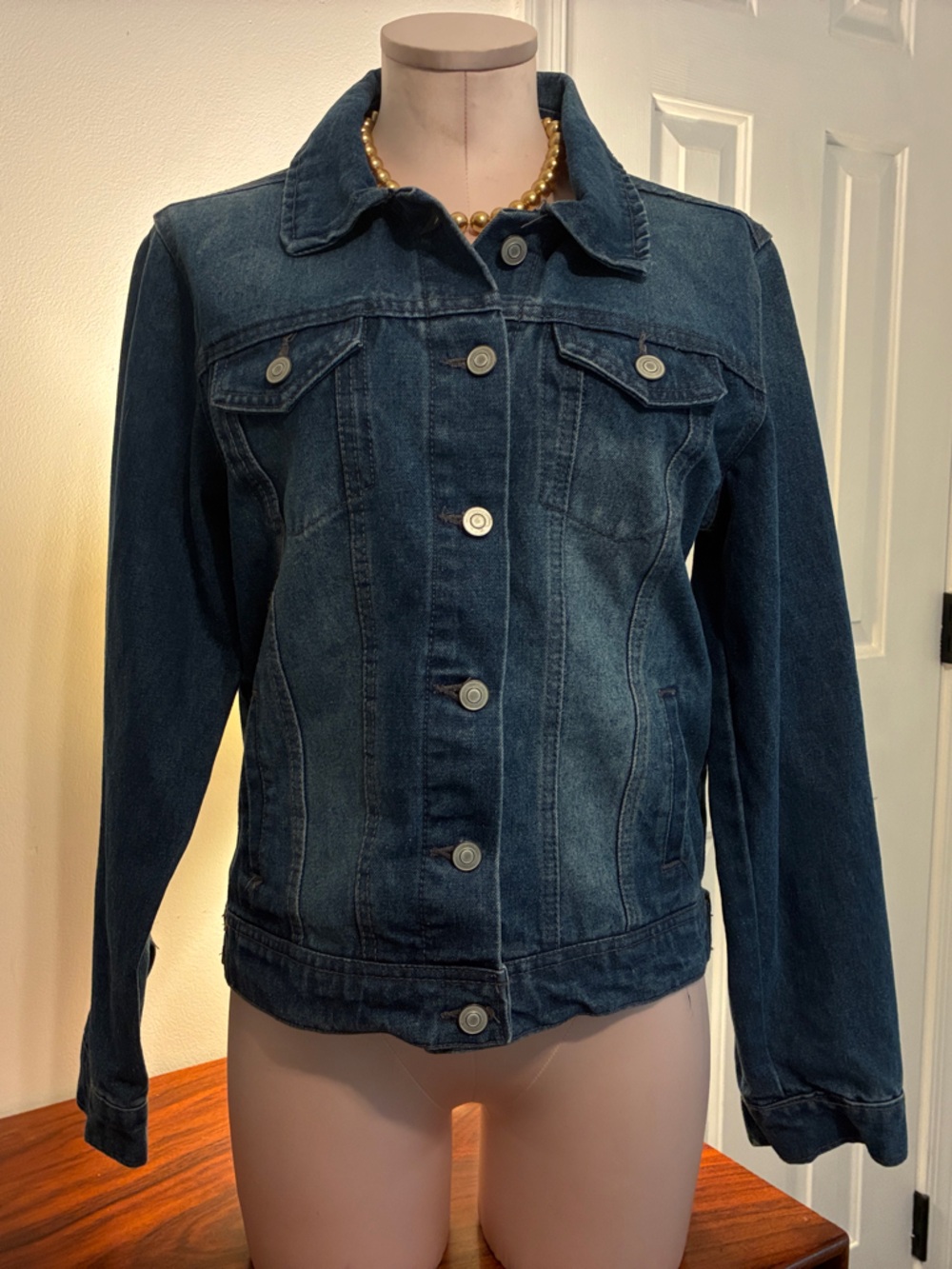 Back Embroidery Dark Blue Denim Jacket in Size L